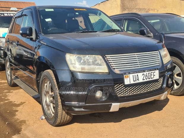 Suzuki Escudo 2010 Black