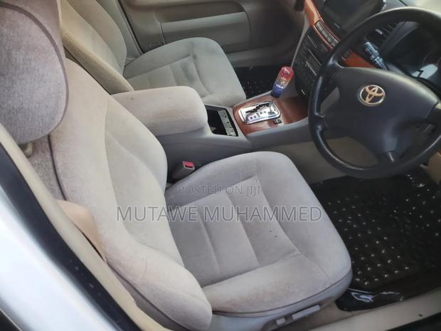 Toyota Mark II 2002 Silver