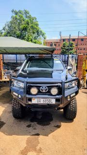 Toyota Hilux SR 4x4 2017 Black for sale