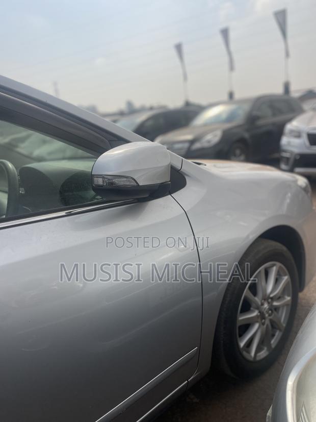 Toyota Premio 1.8 FWD 2013 Silver