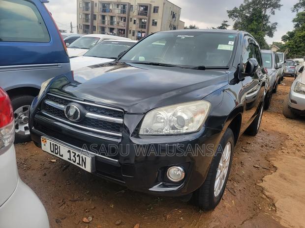 Toyota RAV4 2010 Black