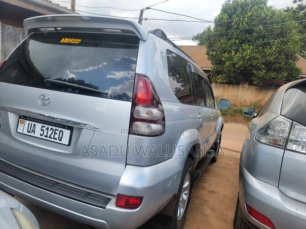 Toyota Land Cruiser Prado 2012 Silver