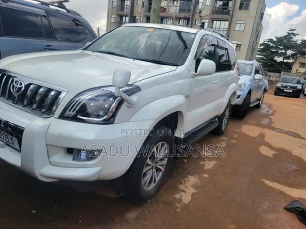 Toyota Land Cruiser Prado 2013 White