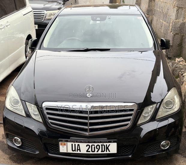 Mercedes-Benz E300 2011 Black