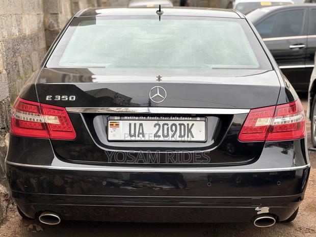 Mercedes-Benz E300 2011 Black