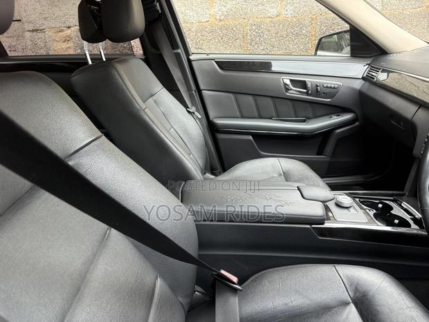 Mercedes-Benz E300 2011 Black