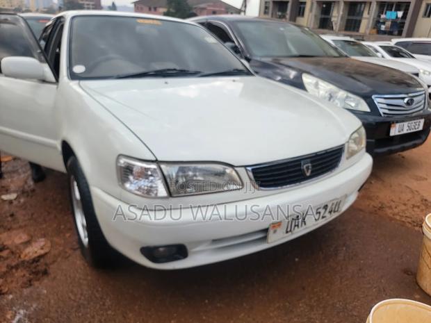 Toyota Corolla II 1998 White