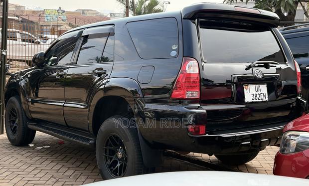 Toyota Hilux Surf 2.7 SSR 2009 Black