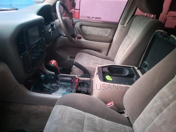 Toyota Land Cruiser 2009 White