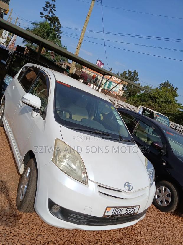 Toyota Passo Sette 2012 White