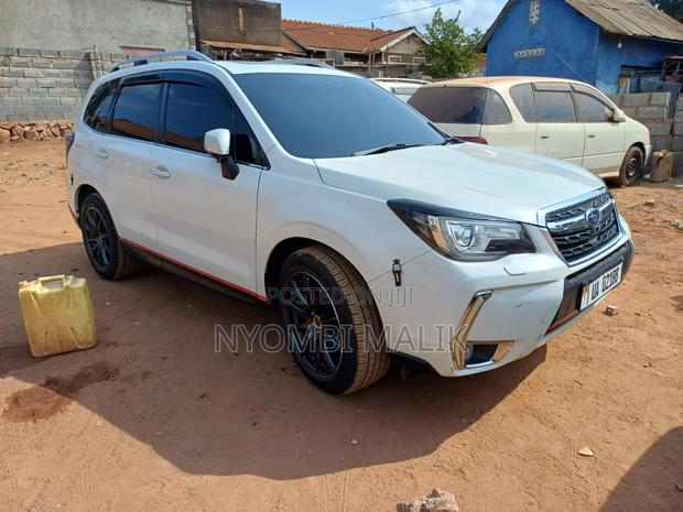Subaru Forester 2018 White