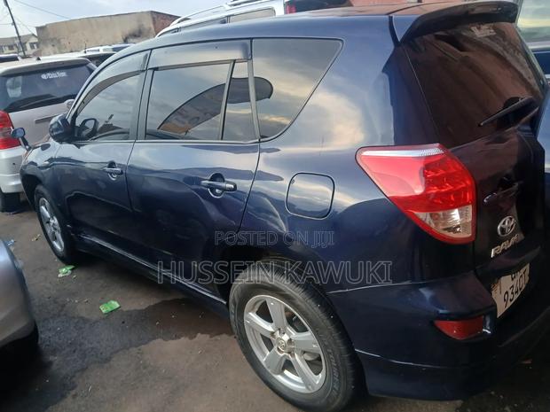 Toyota RAV4 2008 Blue