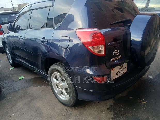 Toyota RAV4 2008 Blue