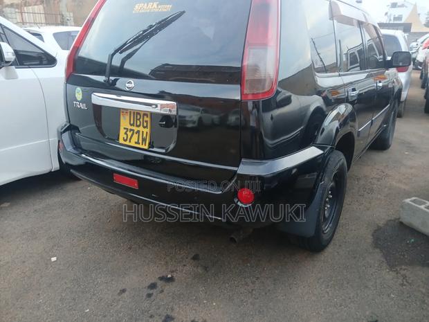 Nissan X-Trail 2004 Black