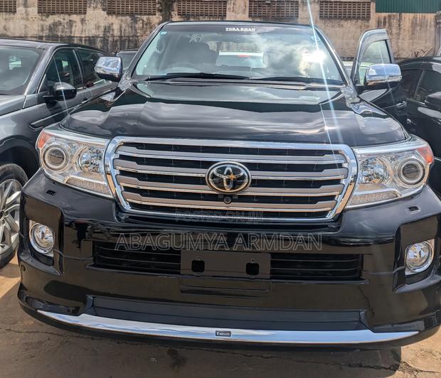 Toyota Land Cruiser 2013 Black