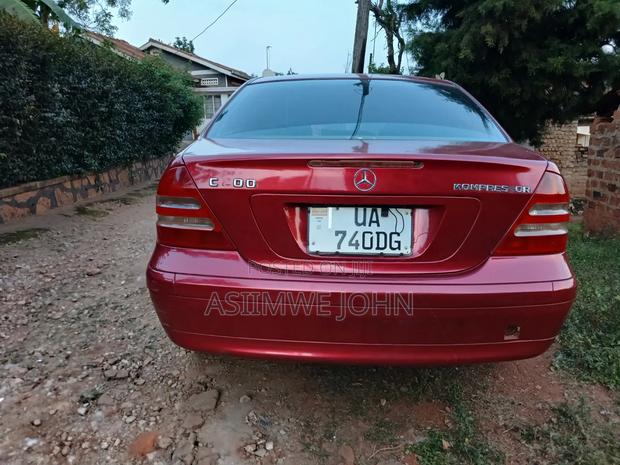 Mercedes-Benz C200 2004 Red
