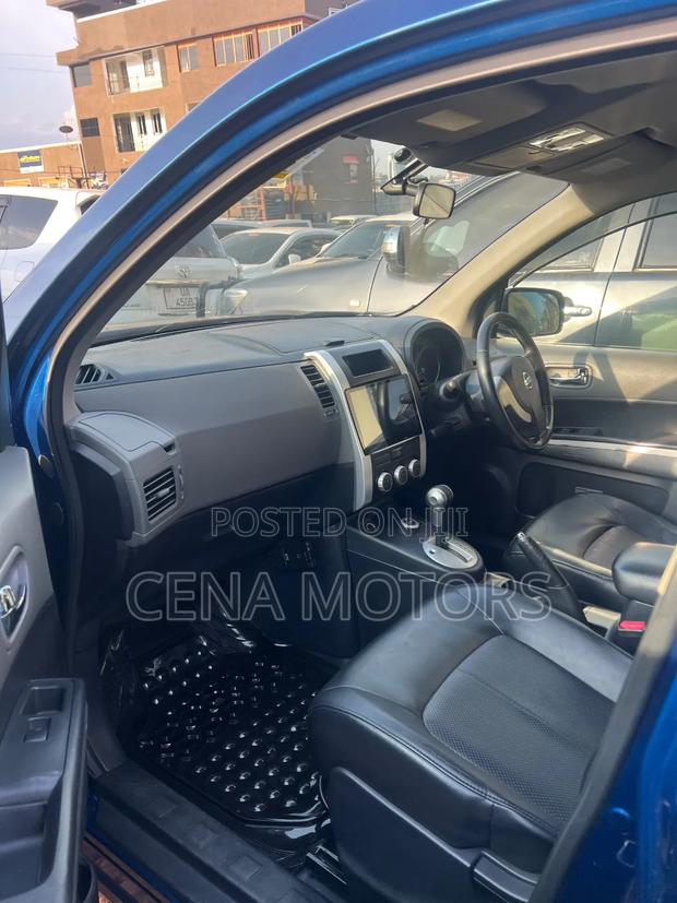 Nissan X-Trail 2011 Blue