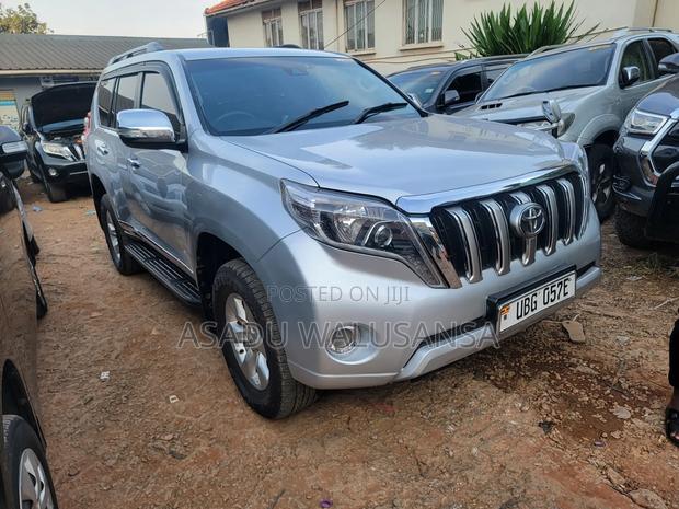 Toyota Land Cruiser Prado 2016 Silver