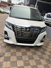 Toyota Alphard 2.5 Petrol FWD 2017 White for sale