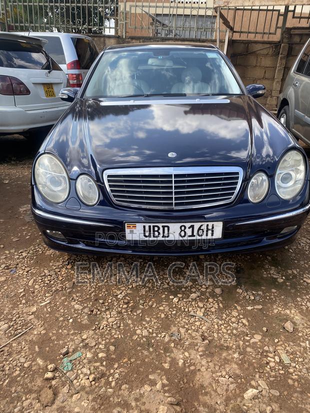 Mercedes-Benz E320 2010 Blue