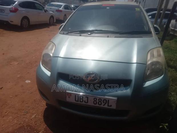Toyota Vitz 2008 Blue