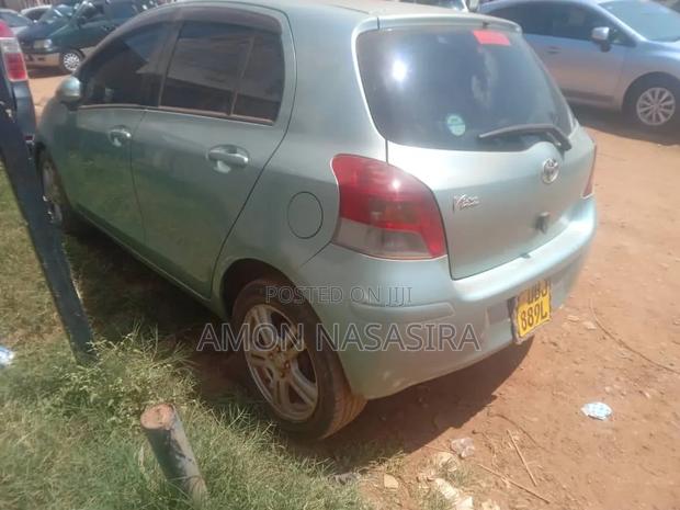 Toyota Vitz 2008 Blue