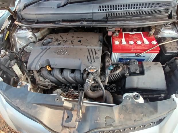 Toyota IST 2011 Silver