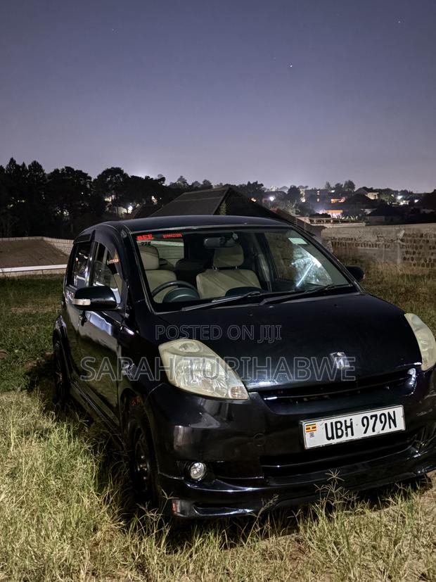 Toyota Passo 1.0 AWD 2007 Black