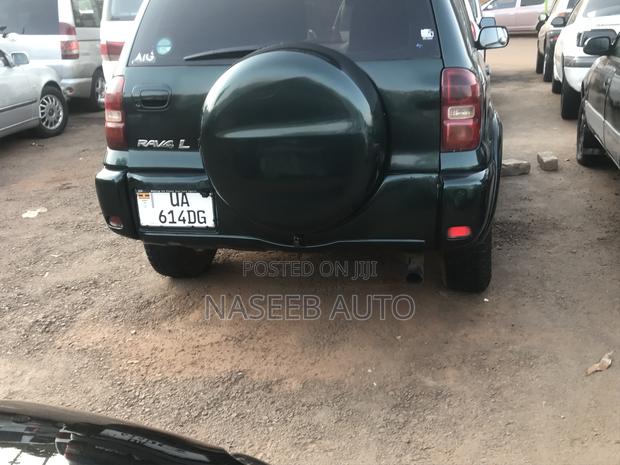 Toyota RAV4 Automatic 2003 Green