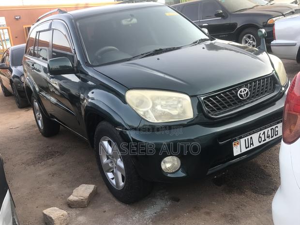 Toyota RAV4 Automatic 2003 Green