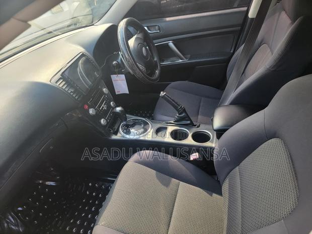 Subaru Legacy 2010 Gray
