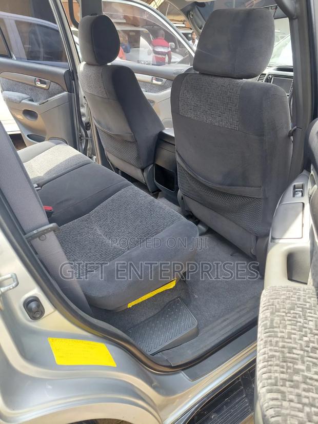 Toyota Land Cruiser Prado 2005 Silver