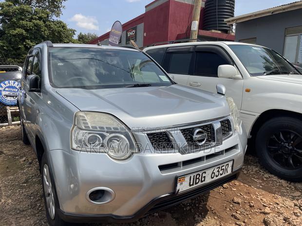 Nissan X-Trail 2010 Silver
