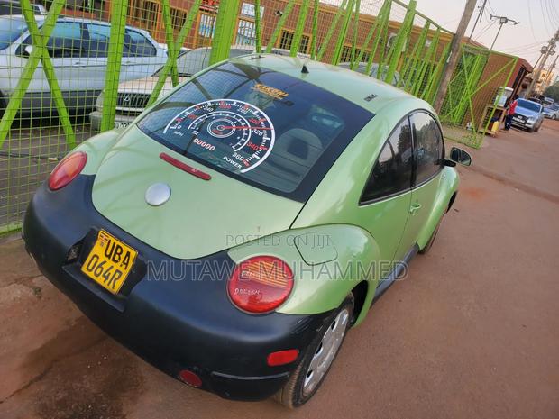 Volkswagen Beetle 2007 Gold
