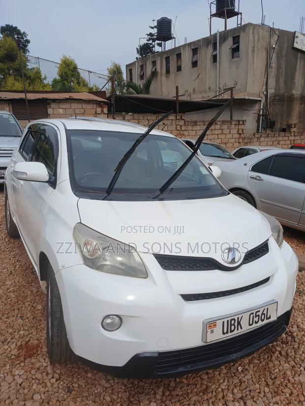 Toyota IST 2015 White