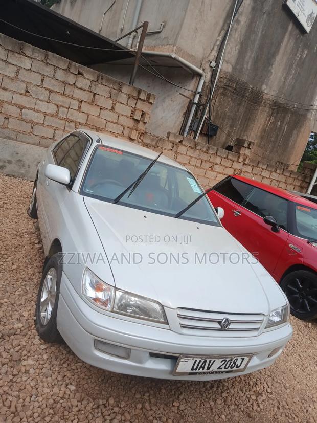 Toyota Premio 2005 Silver