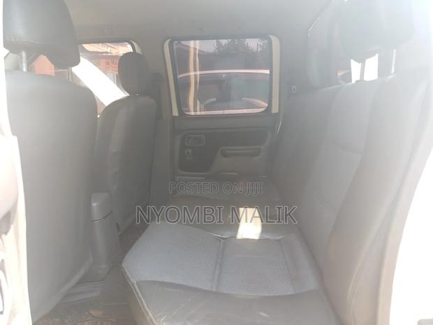 Nissan NP300 2013 White