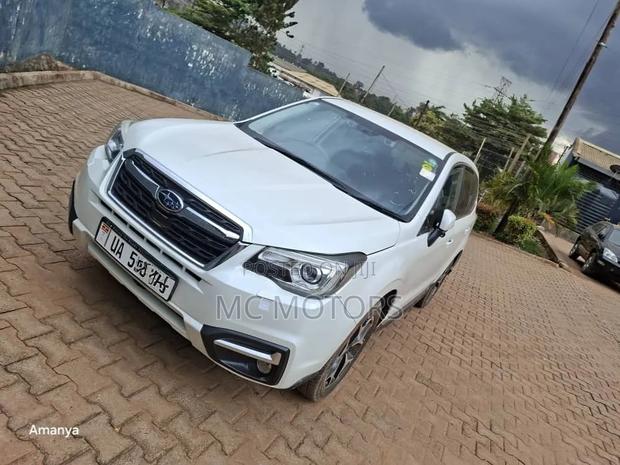 Subaru Forester 2.0XT Premium AWD 2017 White