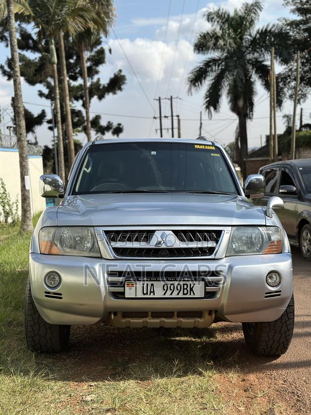 Mitsubishi Pajero 2007 Silver