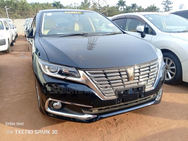 Toyota Premio 2017 White