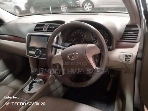 Toyota Premio 2012 White