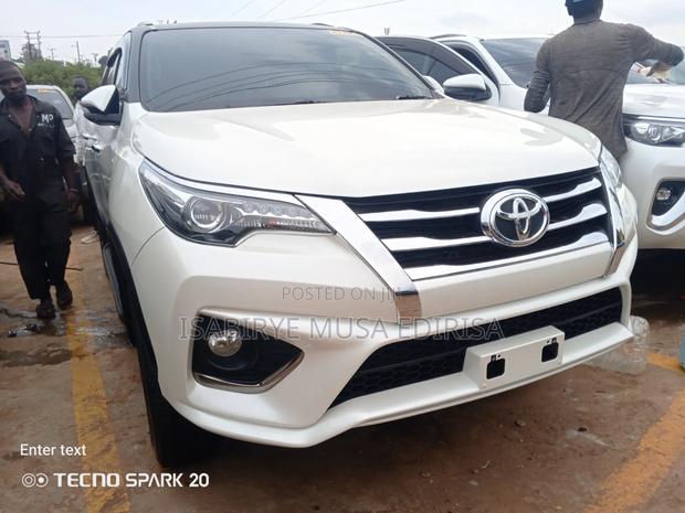 Toyota Fortuner 2017 White