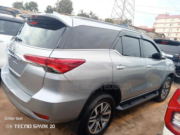 Toyota Fortuner 2017 Silver
