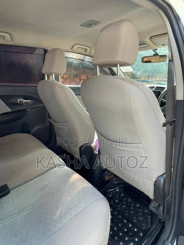 Toyota IST 2009 White