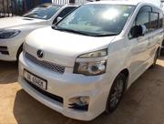 Toyota Voxy 2012 White for sale