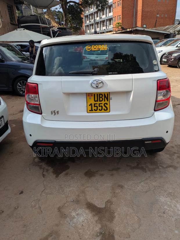 Toyota IST 2009 White
