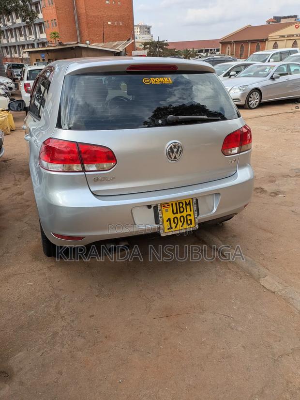 Volkswagen Golf 2011 Silver
