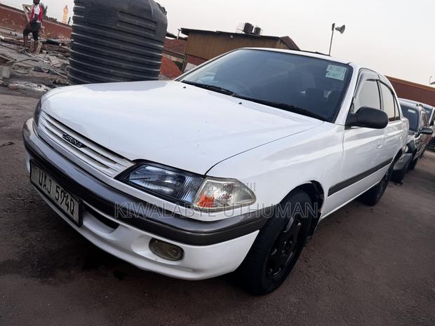 Toyota Carina 2000 White