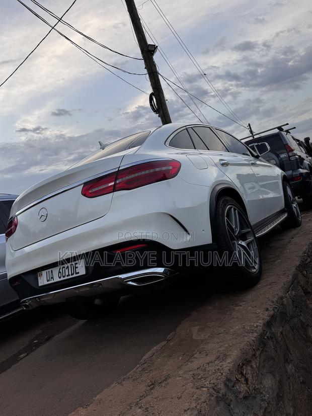 Mercedes-Benz GLE-Class 2016 White