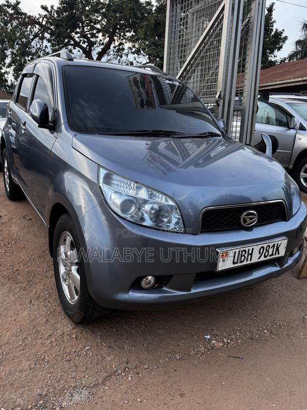 Daihatsu Be-go 2011 Blue